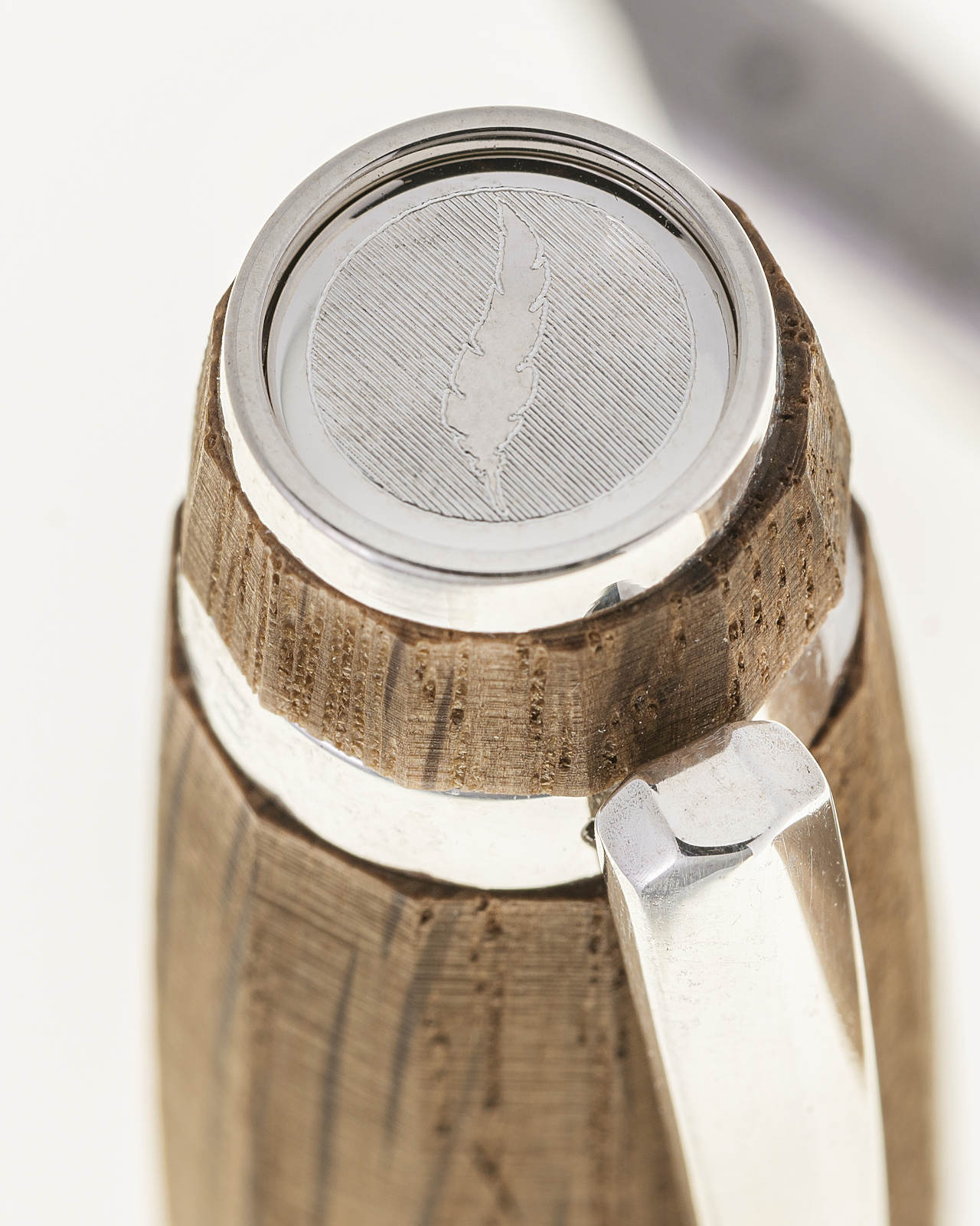 LT top cap