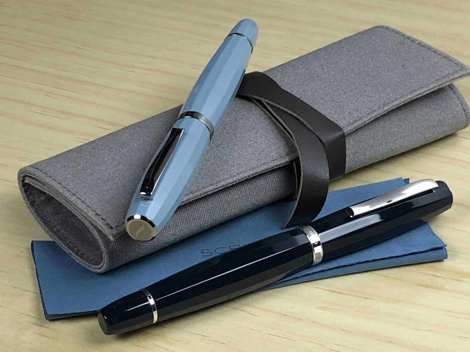 pack-and-pens-scaled