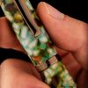 Travertino central hand