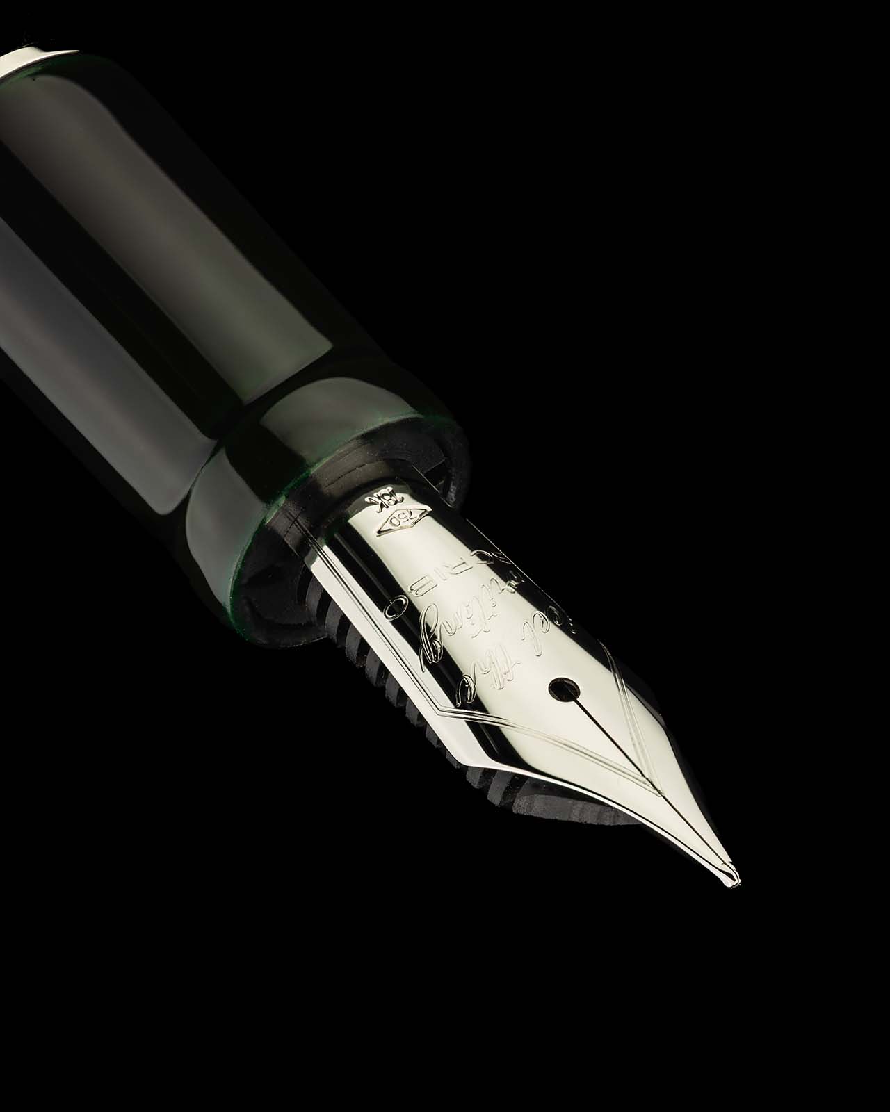 SCRIBO-hane-kuro-nib-plat-3