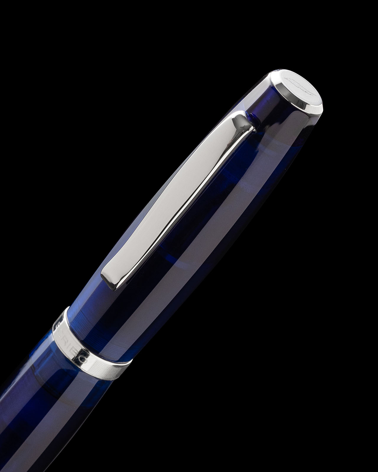 FEEL Blu Sospeso_cap & barrel